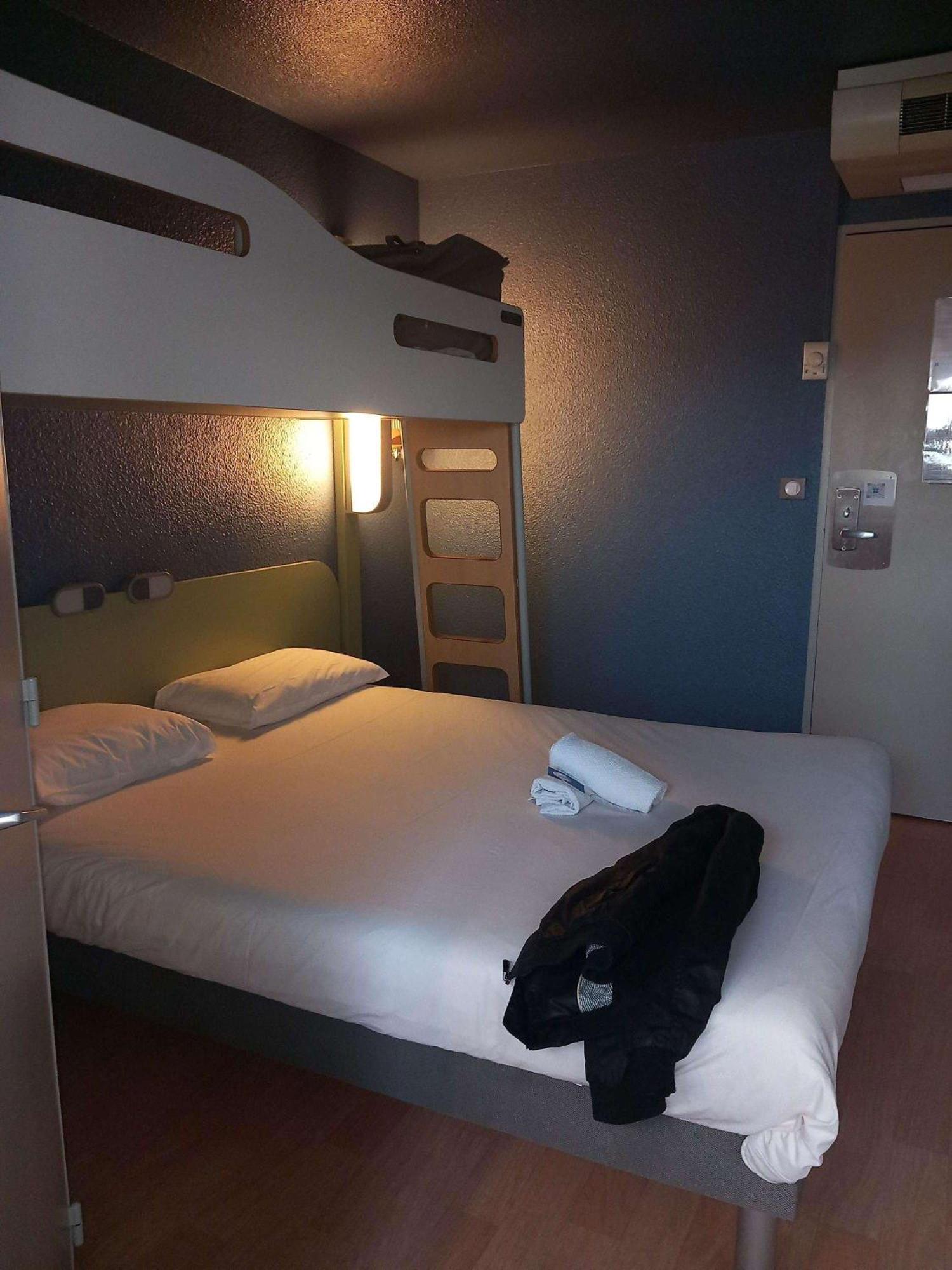 ibis budget Arles Sud Fourchon Exterior foto