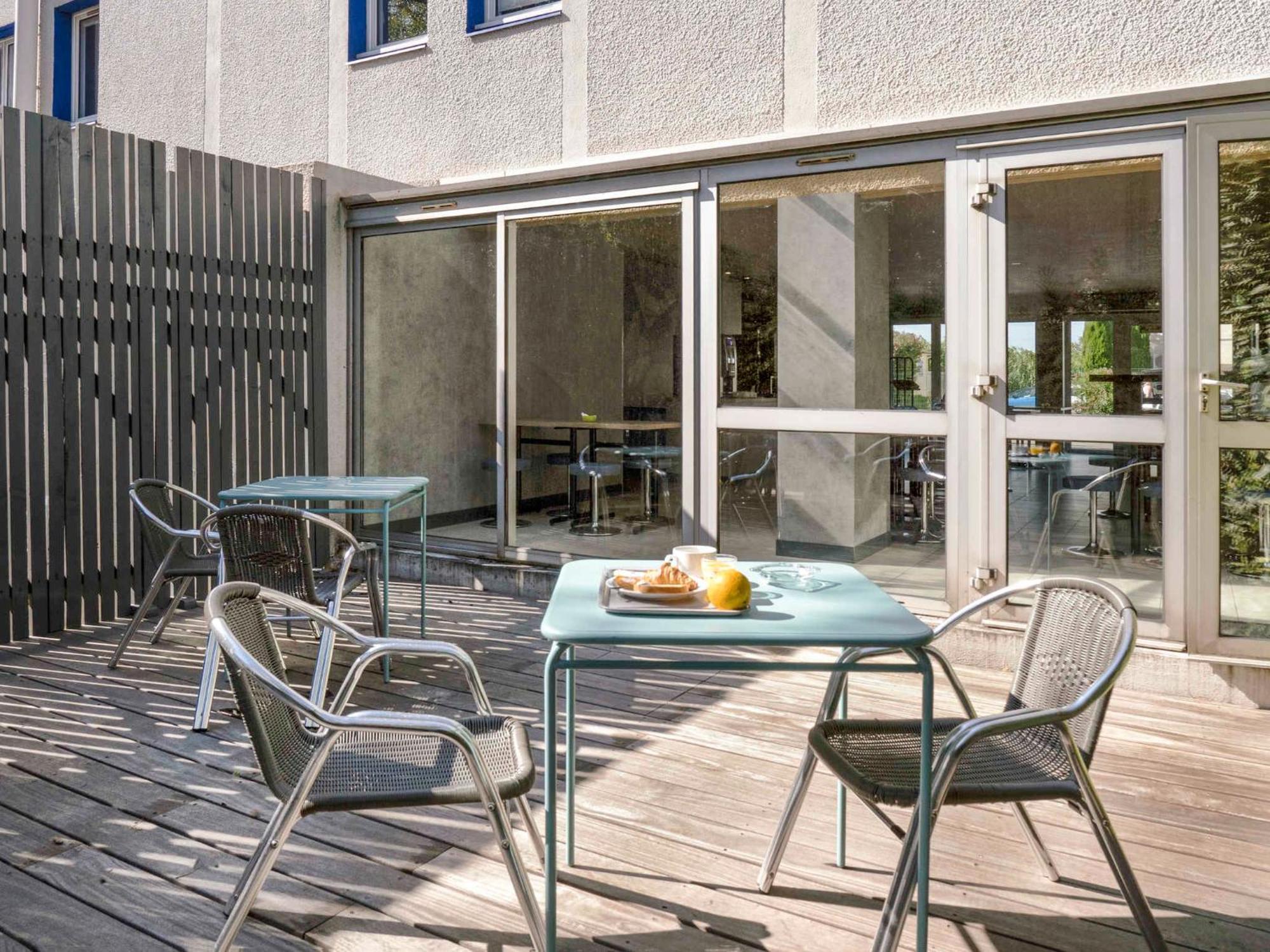 ibis budget Arles Sud Fourchon Exterior foto